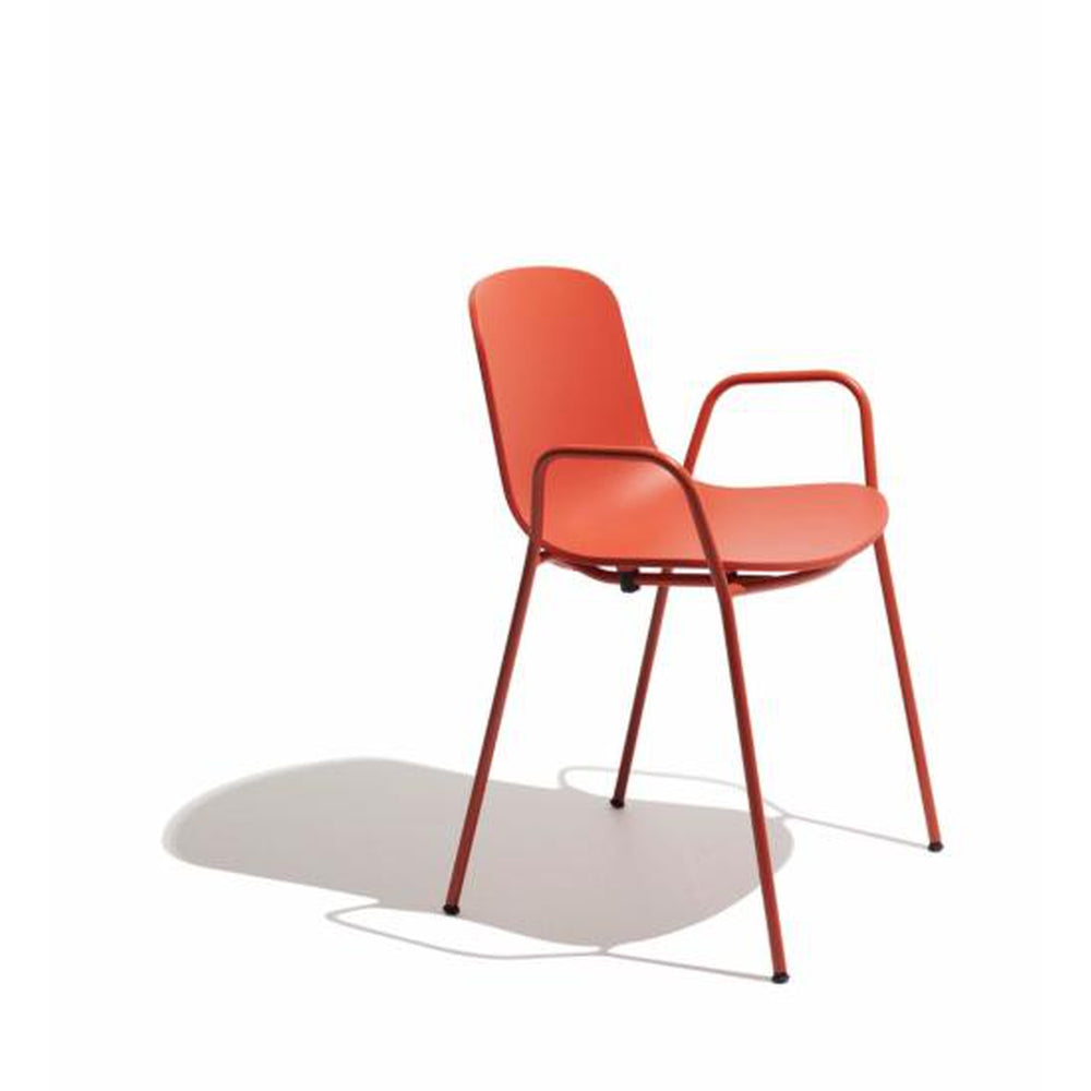 holi closed shell armchair black