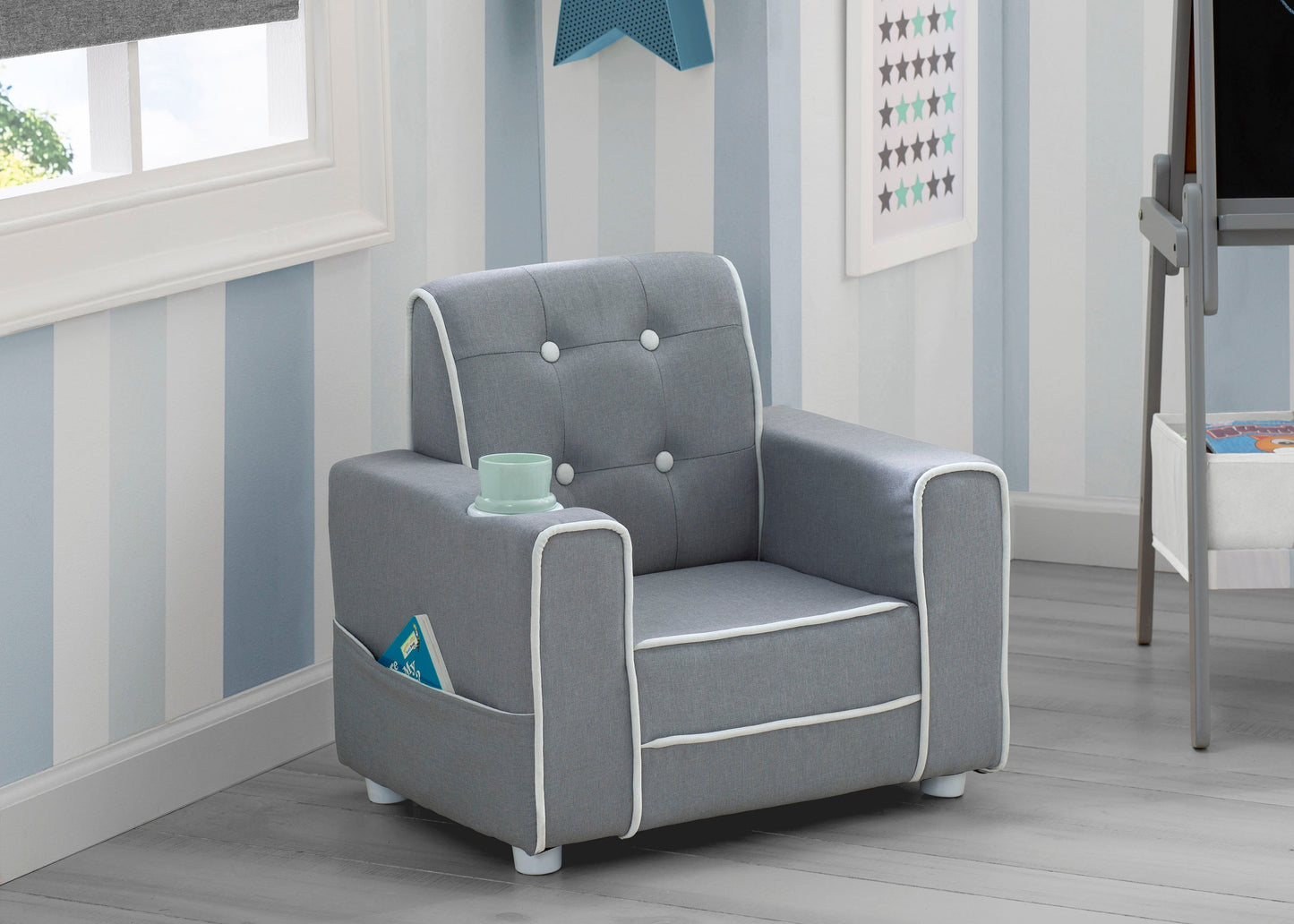 Light Grey and White (1176)