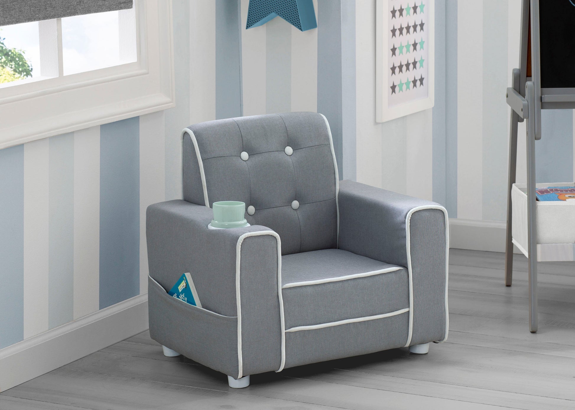 Light Grey and White (1176)